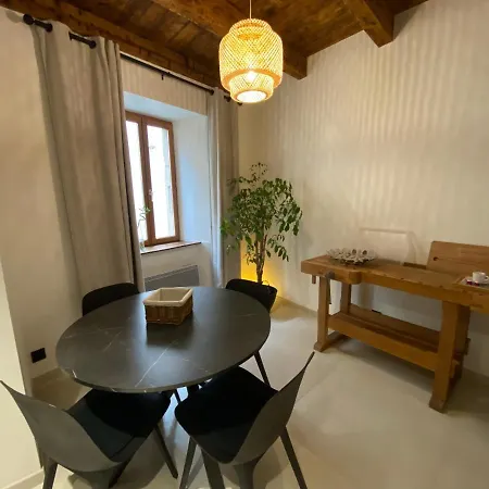 Apartment De Charme Pour 4 Personnes *